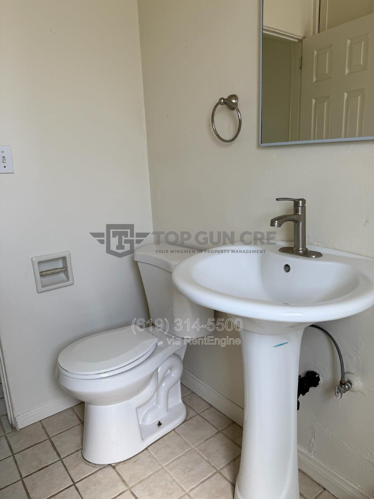 $1,000 OFF FIRST MONTHS RENT -Charming, Cottage-Style Duplex in University Heights property image
