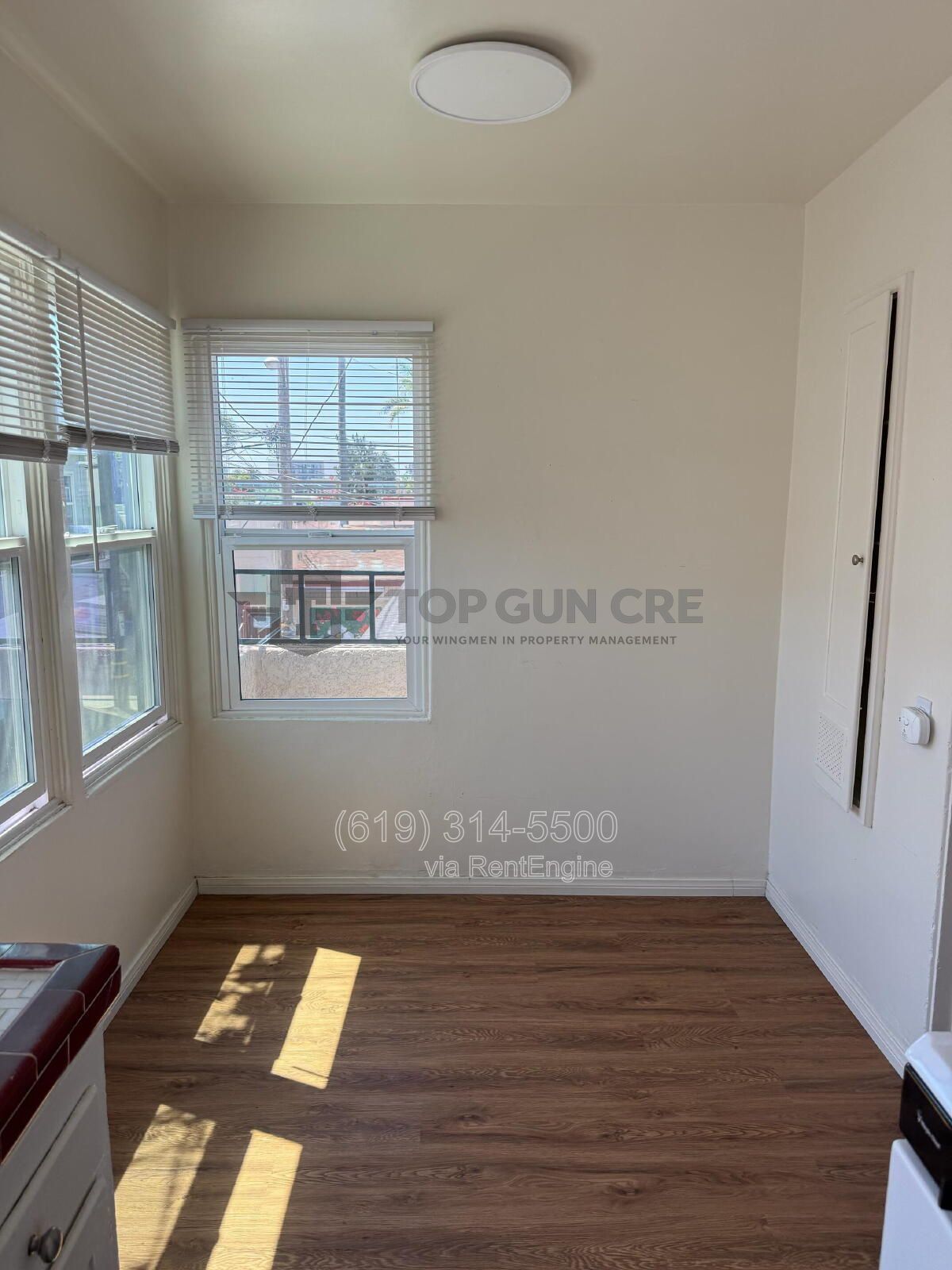 $1,000 OFF FIRST MONTHS RENT -Charming, Cottage-Style Duplex in University Heights property image