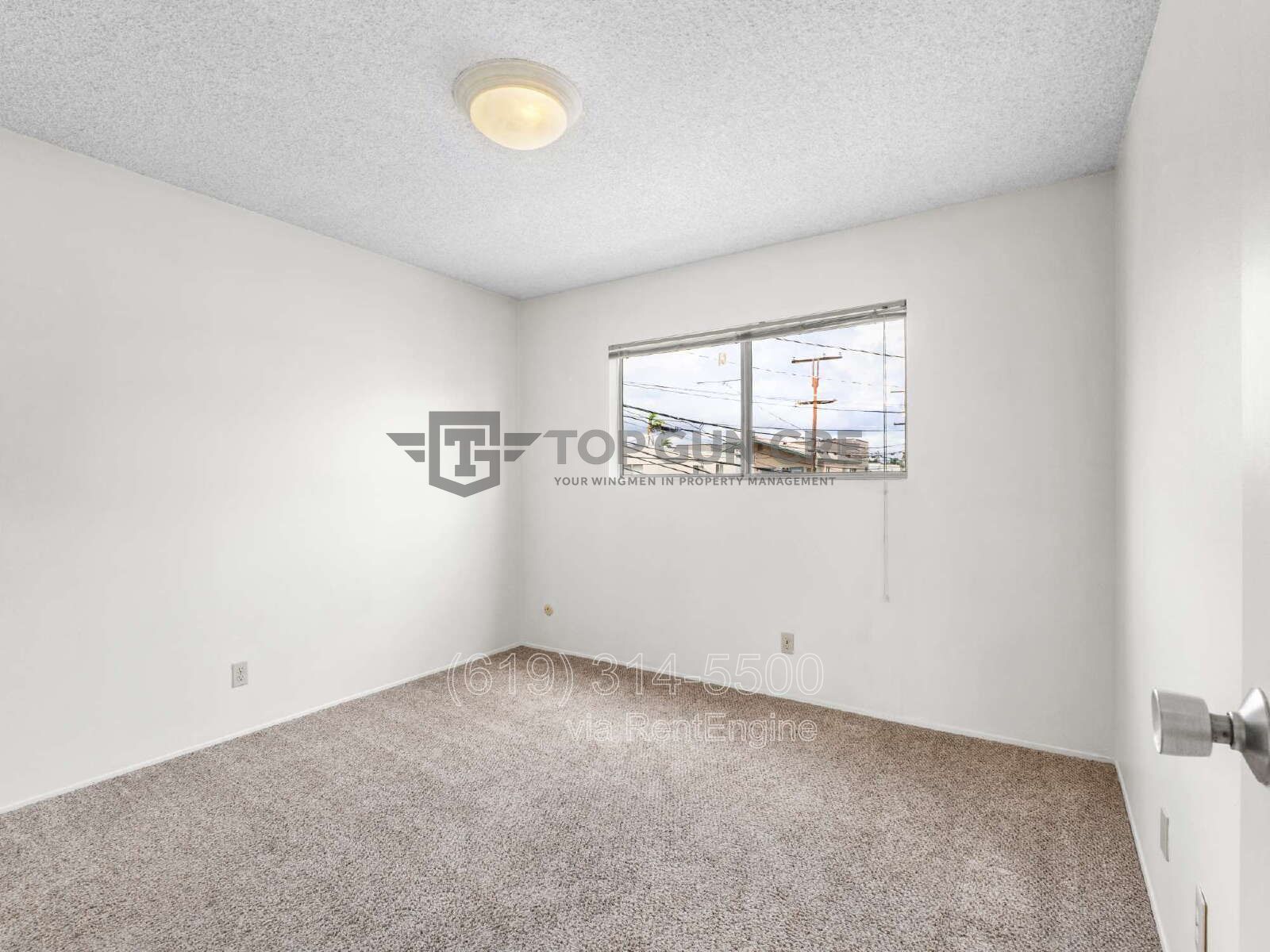 Well-maintained 2bed/1bath w/ Parking in Desirable University Heights - $1K OFF 1ST MONTH! property image