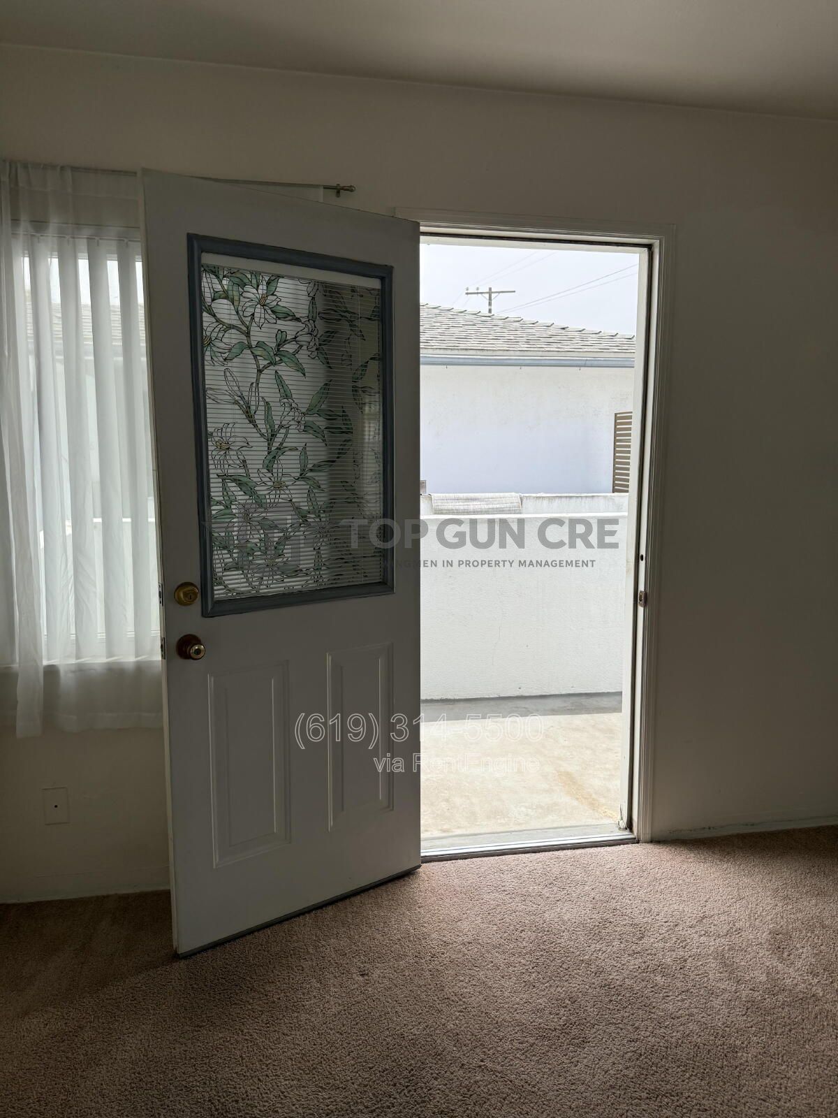 2 BED 1 BATH IN PACIFIC BEACH WITH 1 CAR GARAGE property image