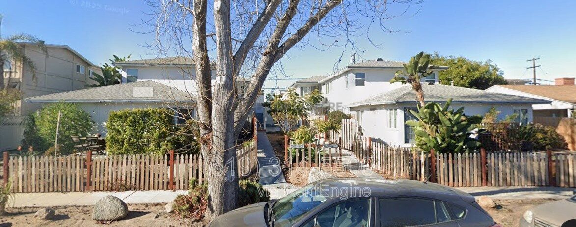 2 BED 1 BATH IN PACIFIC BEACH WITH 1 CAR GARAGE property image