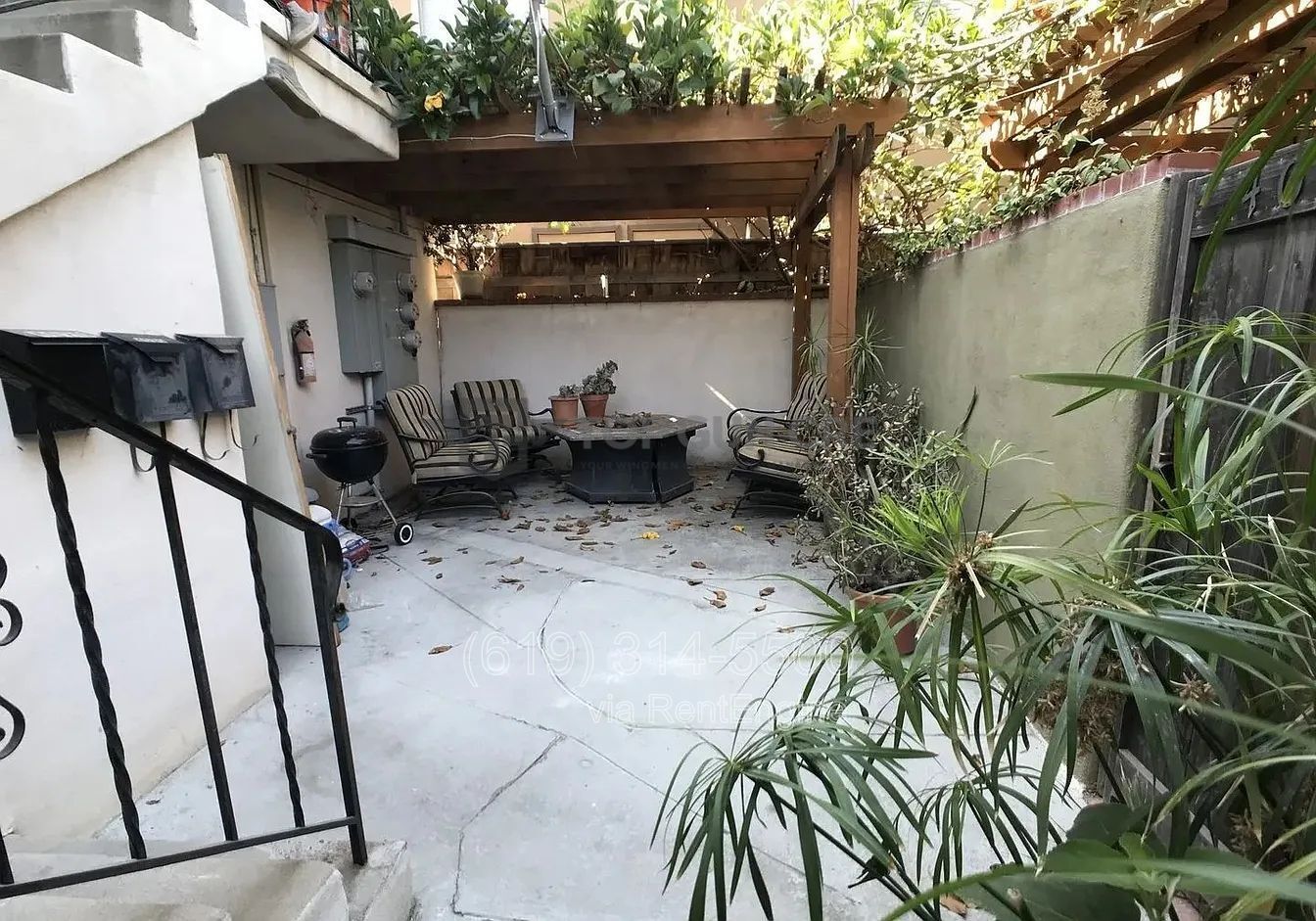 Charming 1BR/1BA Renovated Apartment for Rent in North Park – property image