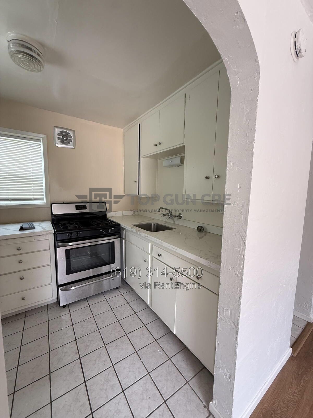 Timeless Spanish Charm studio in Prime San Diego Location property image
