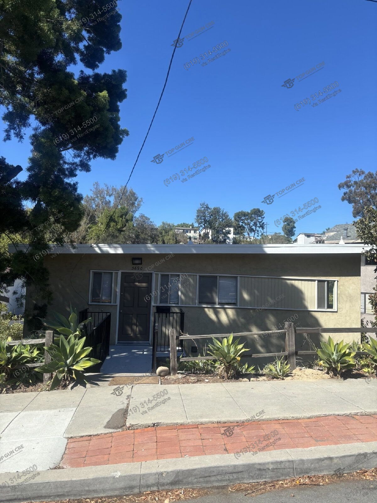 Charming 3 Bed / 2 Bath Two Story Home in Hillcrest property image
