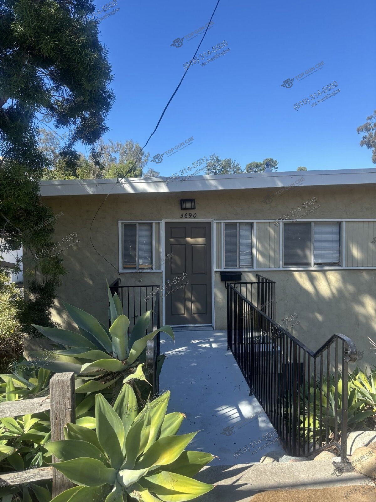 Charming 3 Bed / 2 Bath Two Story Home in Hillcrest property image