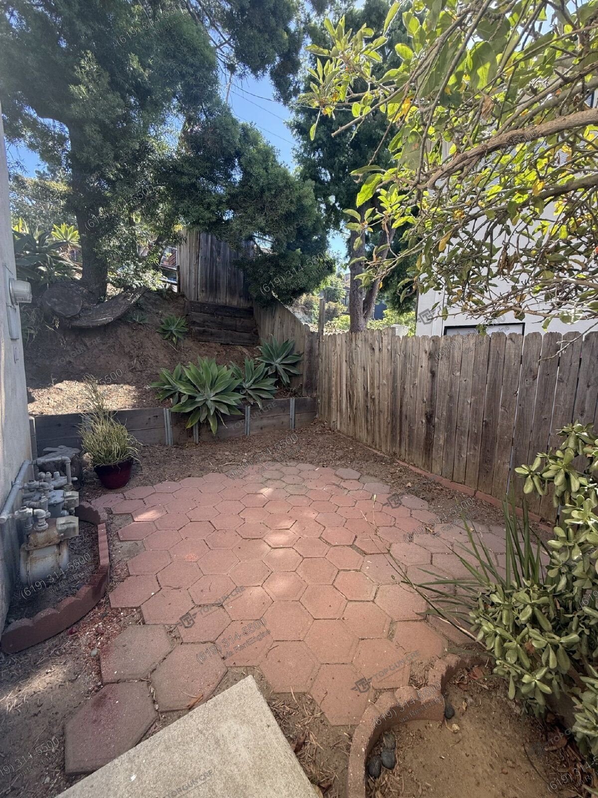 Charming 3 Bed / 2 Bath Two Story Home in Hillcrest property image