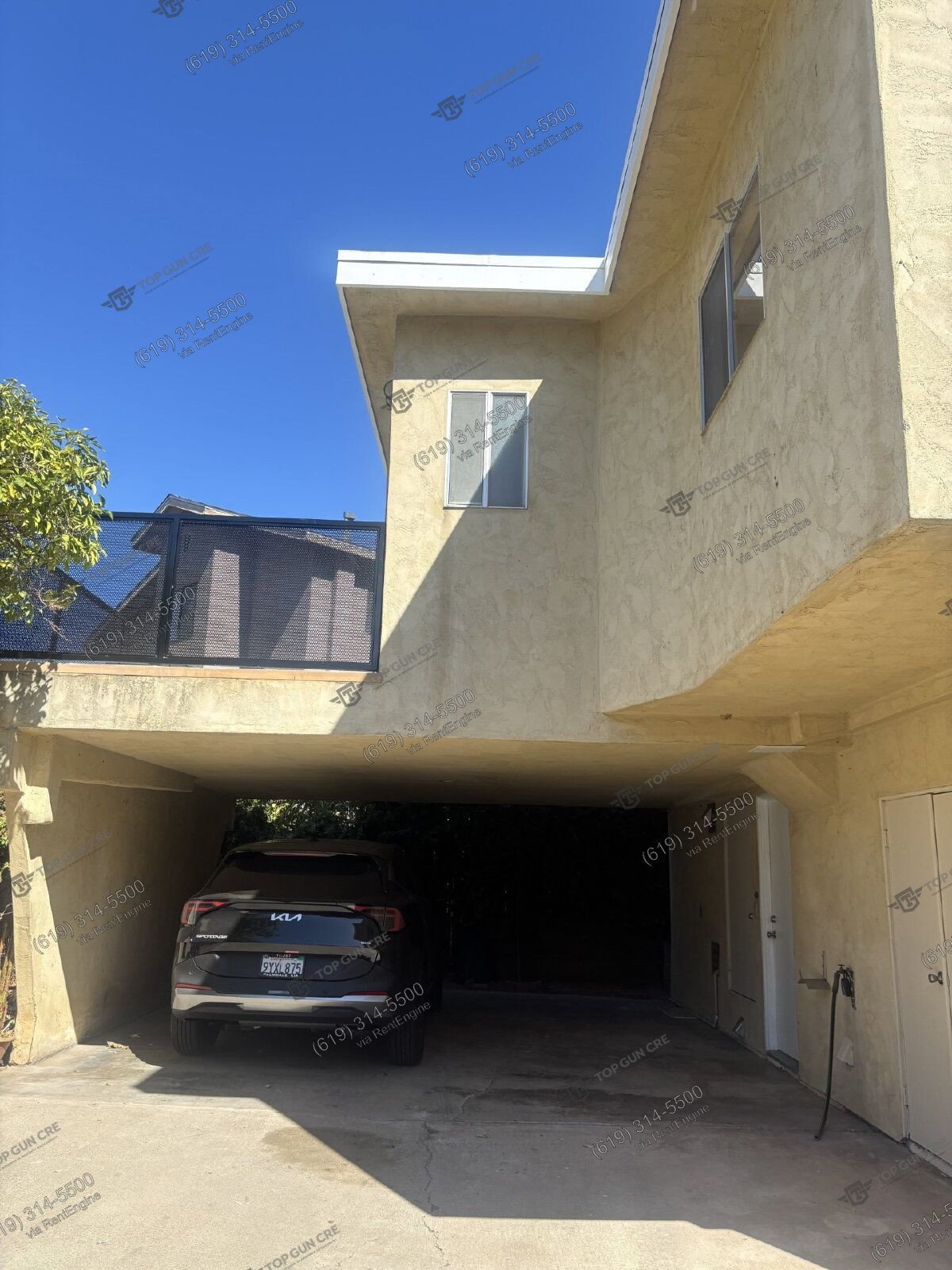 Charming 3 Bed / 2 Bath Two Story Home in Hillcrest property image