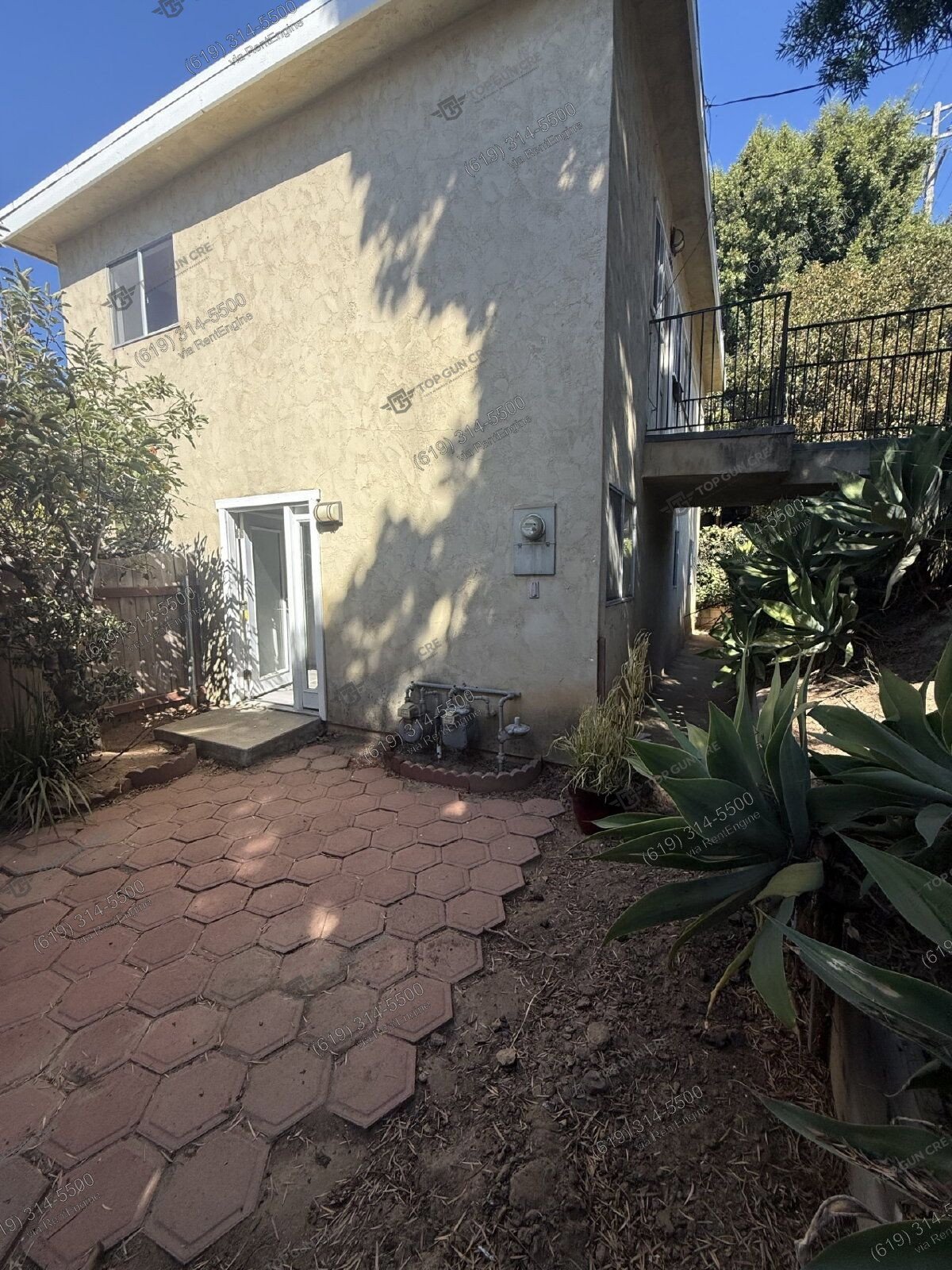 Charming 3 Bed / 2 Bath Two Story Home in Hillcrest property image