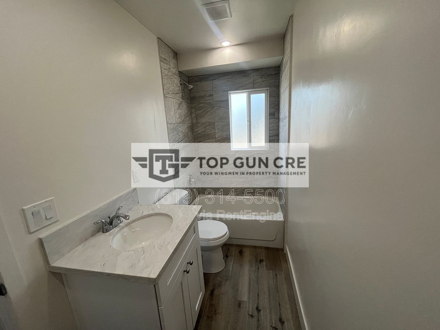 Modern 1-Bedroom | Prime San Ysidro Living property image