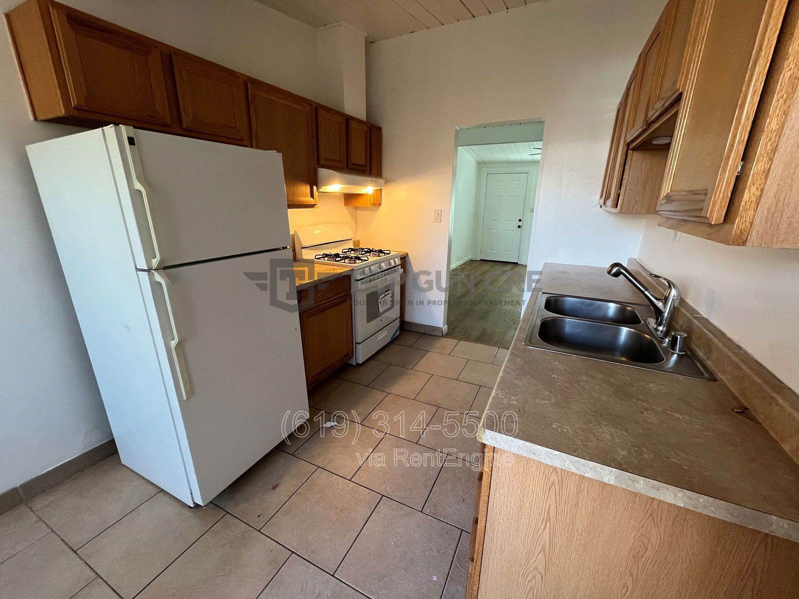 2 bed unit with Private Patio!! property image