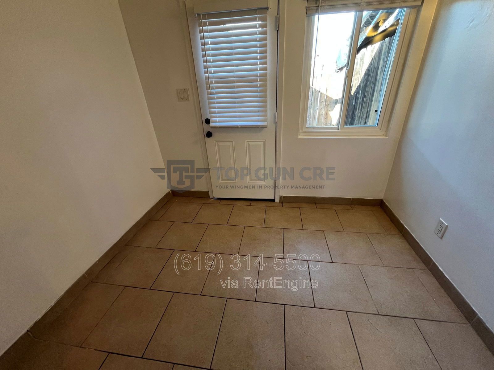 2 bed unit with Private Patio!! property image