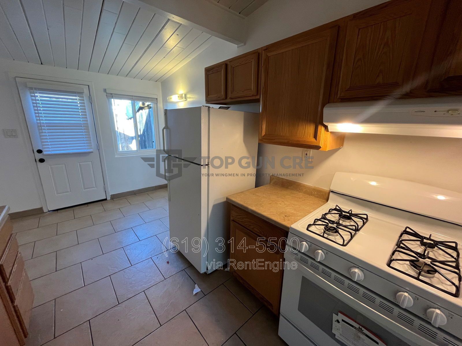 2 bed unit with Private Patio!! property image