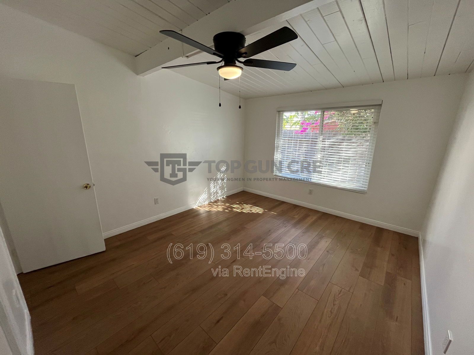 2 bed unit with Private Patio!! property image