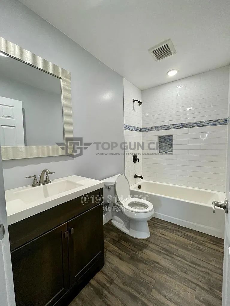 *1-Month Free! Fully renovated 2bed/1bath with private, gated porch, in-unit washer/dryer! property image