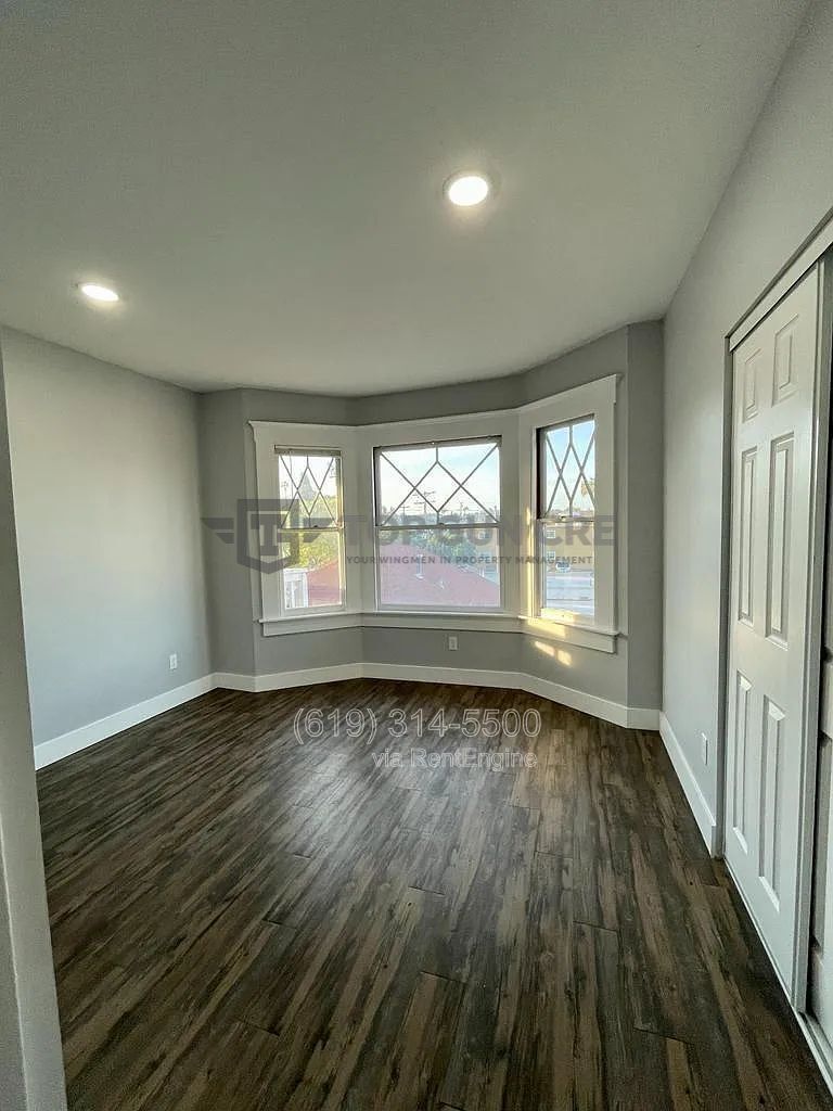 *1-Month Free! Fully renovated 2bed/1bath with private, gated porch, in-unit washer/dryer! property image