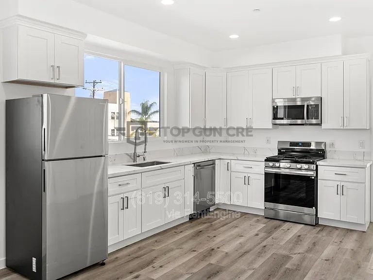 $1K OFF 1st-Month!* 1st Floor , New Construction, Multi-Level 3bed/3bath in Highly Walkable North Park! property image