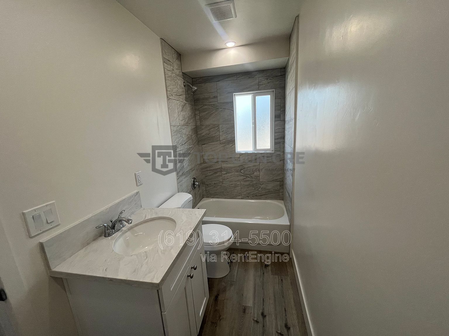 Modern 1-Bedroom | Prime San Ysidro Living property image