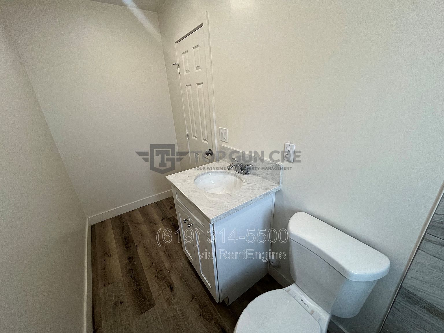 Modern 1-Bedroom | Prime San Ysidro Living property image