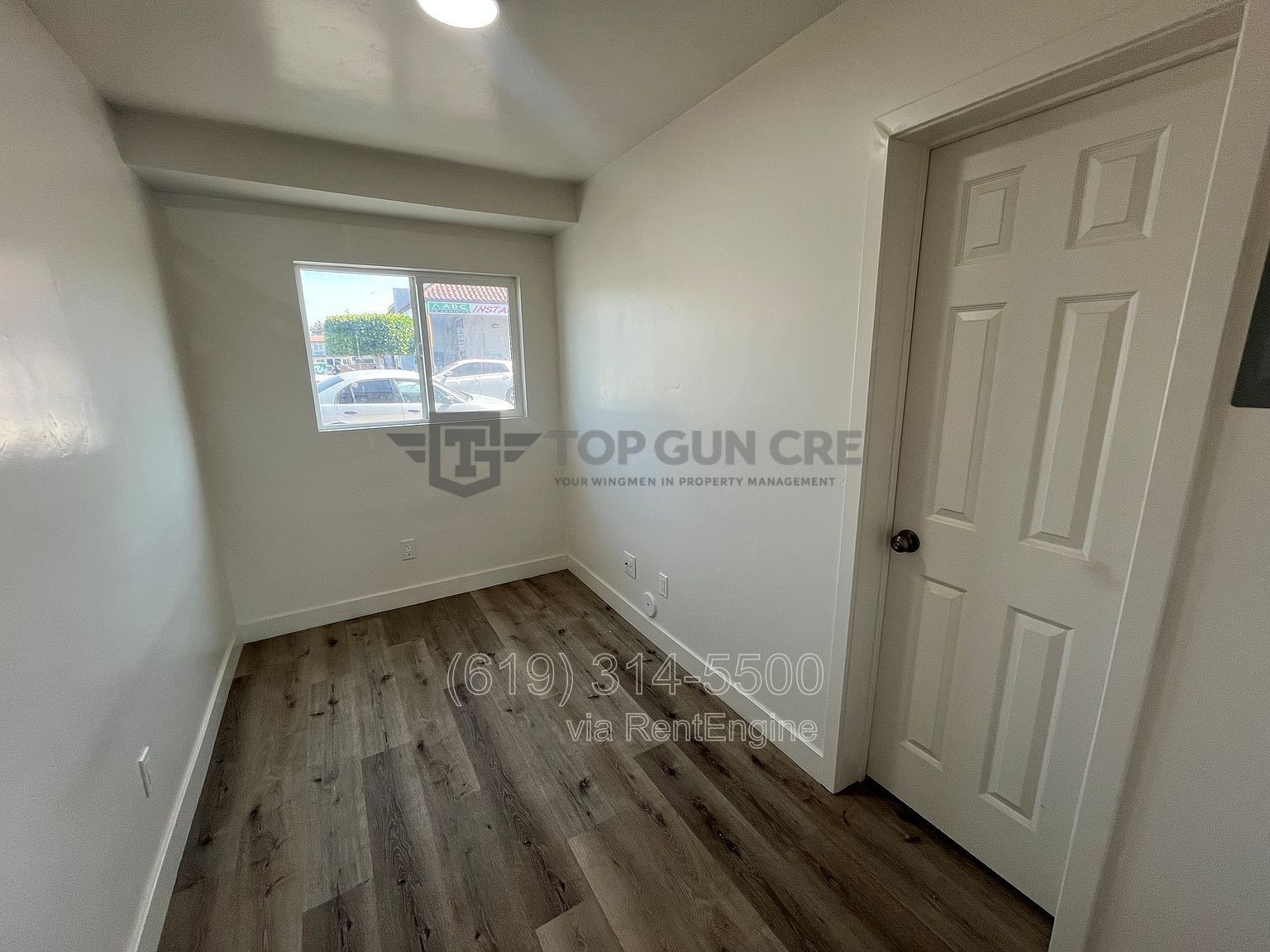 Modern 1-Bedroom | Prime San Ysidro Living property image