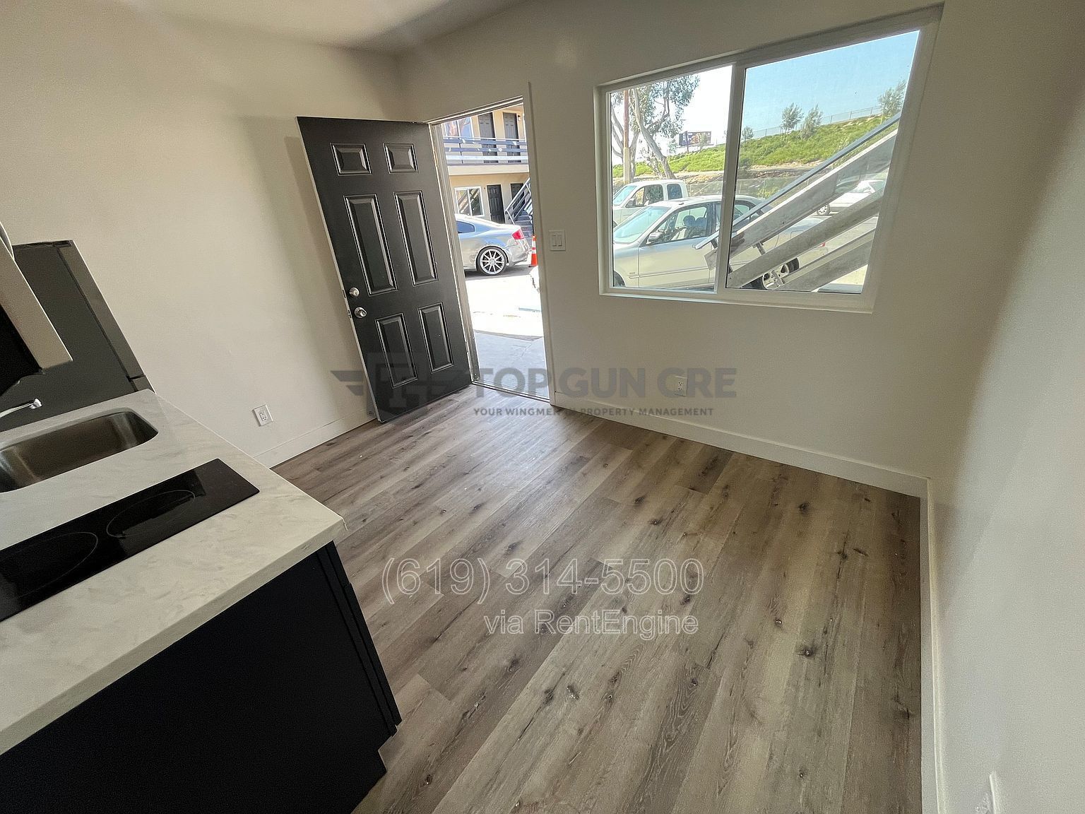 Modern 1-Bedroom | Prime San Ysidro Living property image
